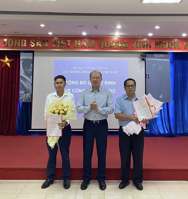Cục Đường thủy nội địa Việt Nam công bố các Quyết định về công tác cán bộ